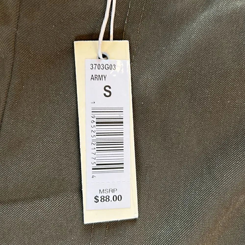 NEW Max Studio Army Green Shorts - Picture 4 of 6